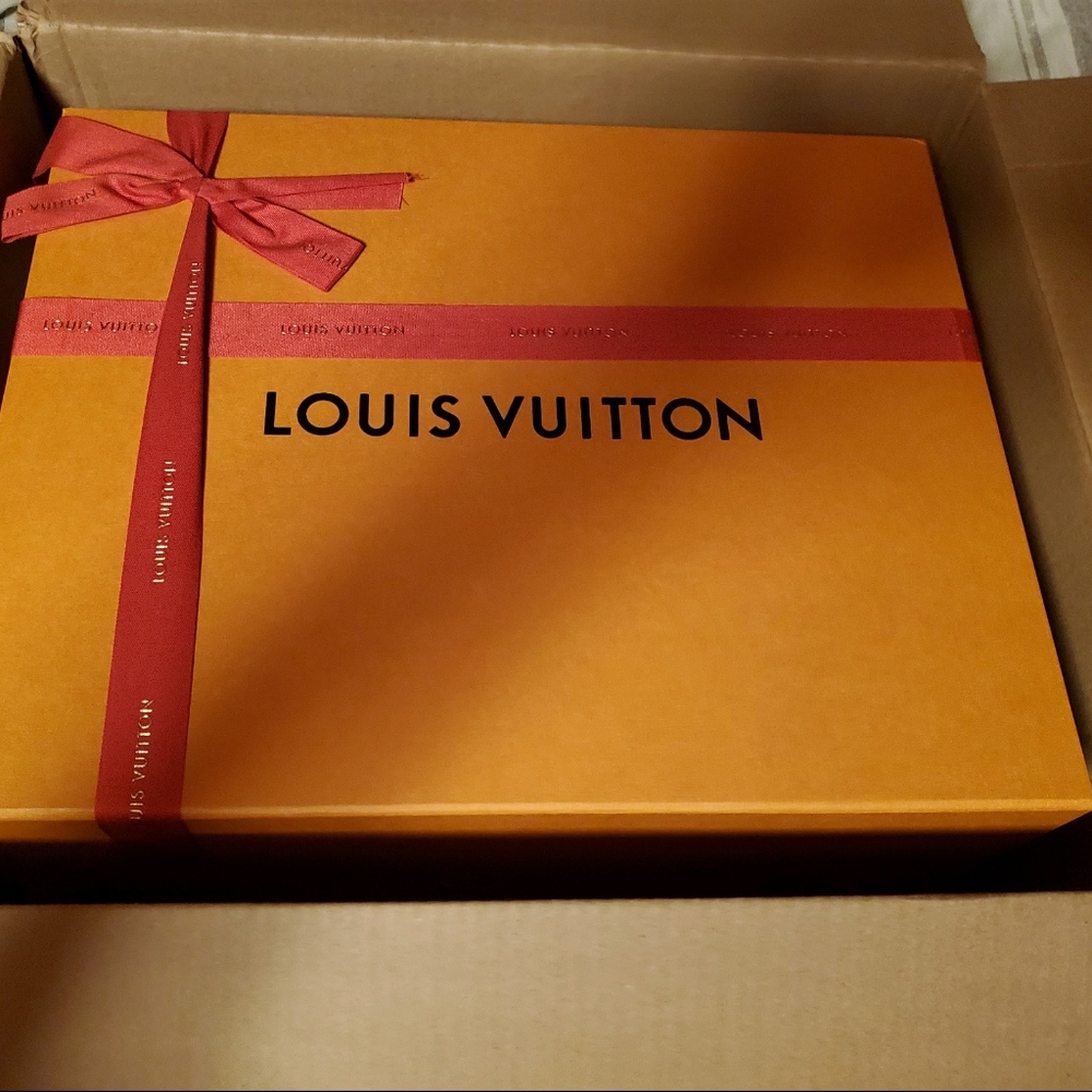 Louis Vuitton NEONOE MM purse